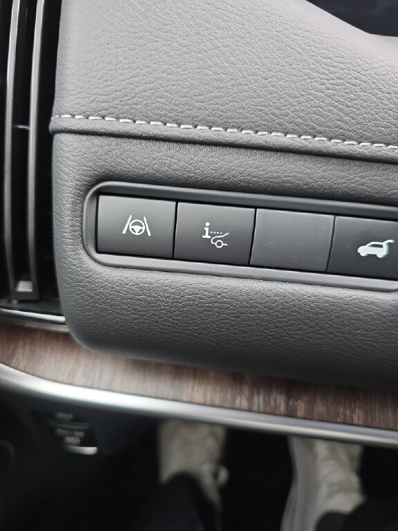 New 2026 Nissan Armada Platinum image 17