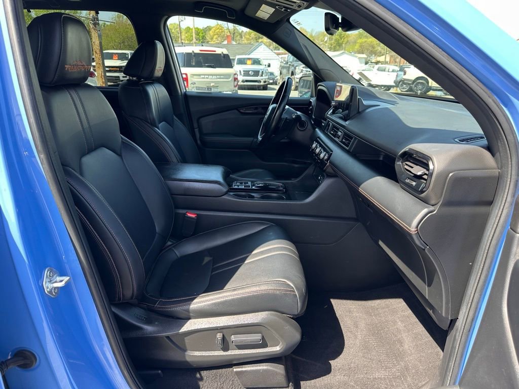 Used 2023 Honda Pilot TrailSport image 17