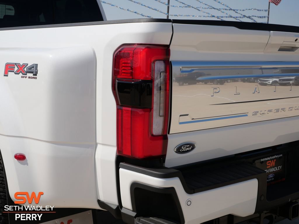 Certified 2026 Ford F350 Platinum w/ Platinum Plus Package AWD/4WD image 10