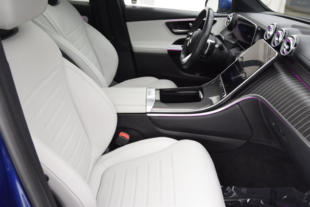 Used 2023 Mercedes-Benz GLC 300 image 16