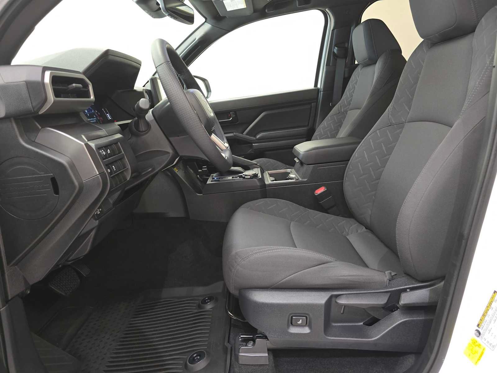 Certified 2025 Toyota Tacoma SR5 AWD/4WD image 20