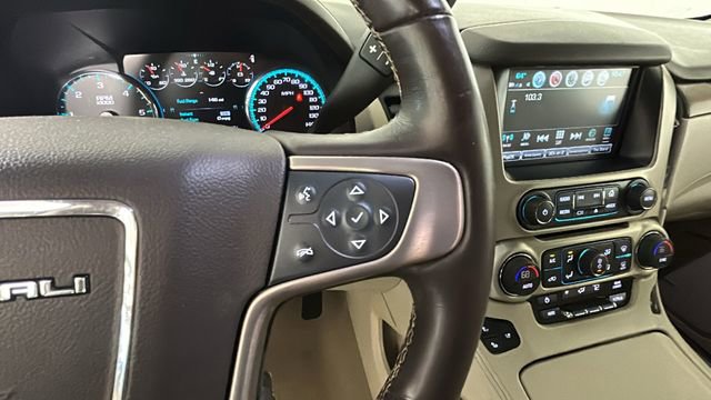 Used 2019 GMC Yukon Denali w/ Denali Ultimate Package AWD/4WD image 17