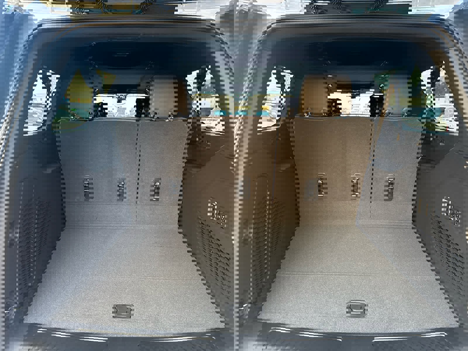 New 2026 GMC Yukon XL Elevation w/ Elevation Premium Package image 11