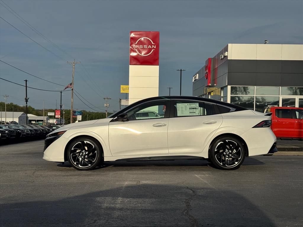 New 2026 Nissan Sentra SR w/ SR Premium Package FWD image 6