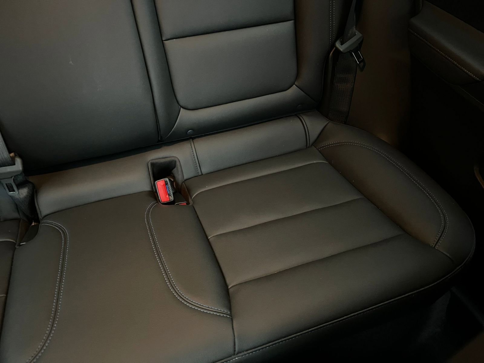 Used 2025 Buick Envista Sport Touring image 38