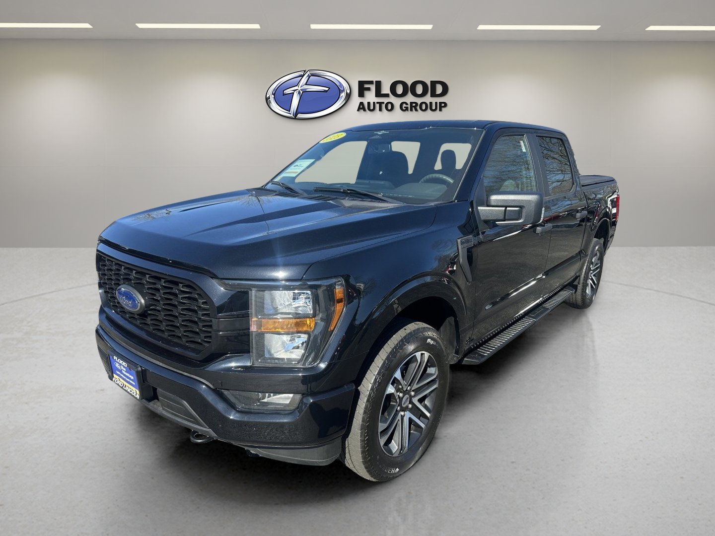 Certified 2023 Ford F150 XL w/ STX Appearance Package AWD/4WD image 3