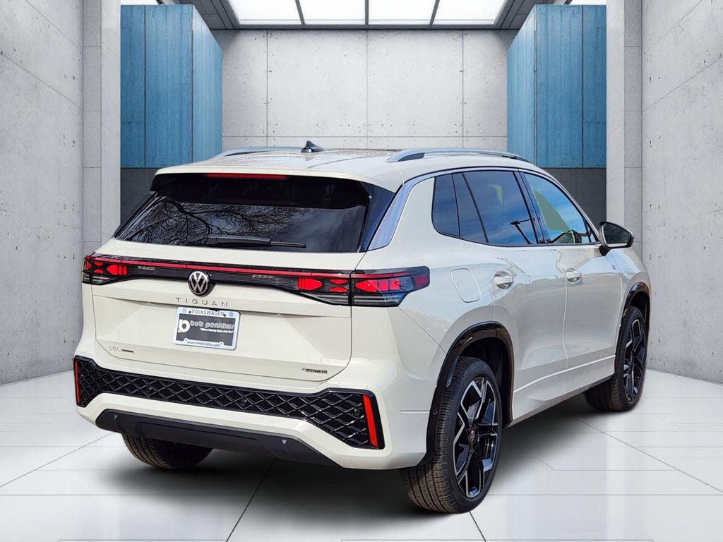 New 2026 Volkswagen Tiguan SEL R-Line image 24