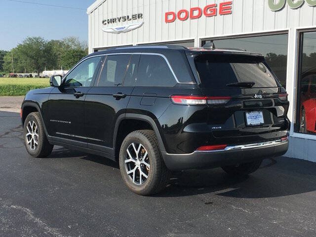 Used 2023 Jeep Grand Cherokee Limited AWD/4WD image 5
