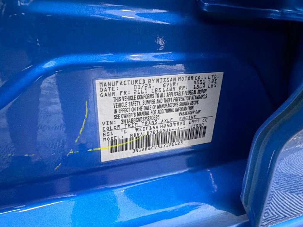 Used 2025 Nissan Sentra SV FWD image 30