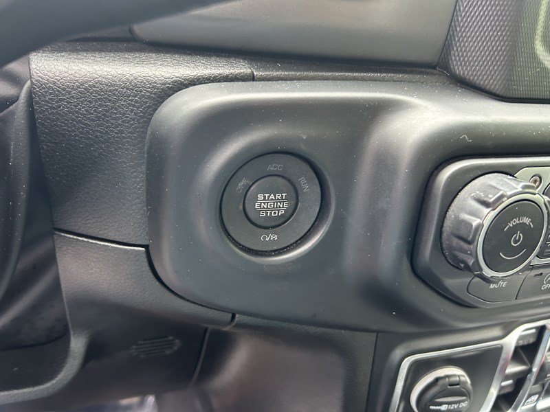 Used 2023 Jeep Wrangler Unlimited Sport AWD/4WD image 12