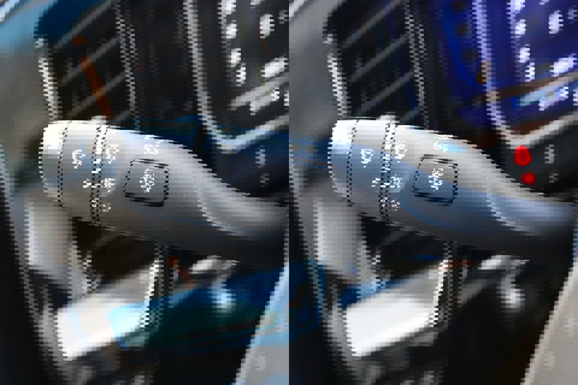 Used 2024 Chevrolet Silverado 1500 LTZ image 23