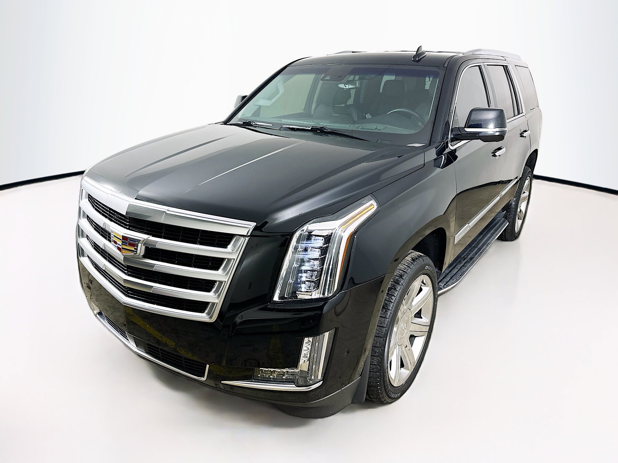 Used 2019 Cadillac Escalade Premium Luxury image 1