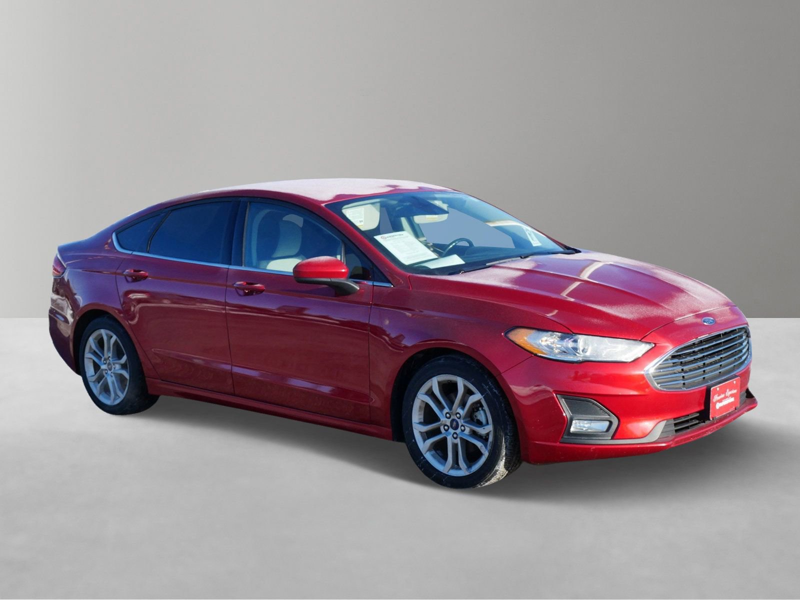 Used 2020 Ford Fusion SE w/ Equipment Group 151A image 2