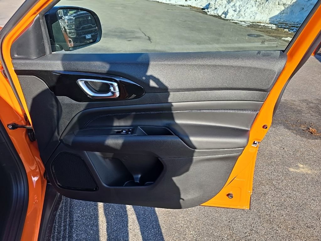 New 2026 Jeep Compass Limited image 10