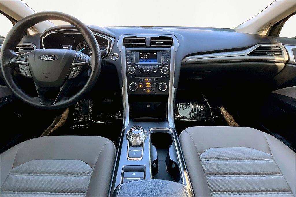 Used 2018 Ford Fusion S image 15