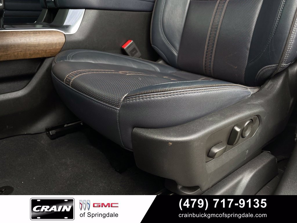 Used 2023 Chevrolet Silverado 1500 High Country w/ Technology Package AWD/4WD image 22