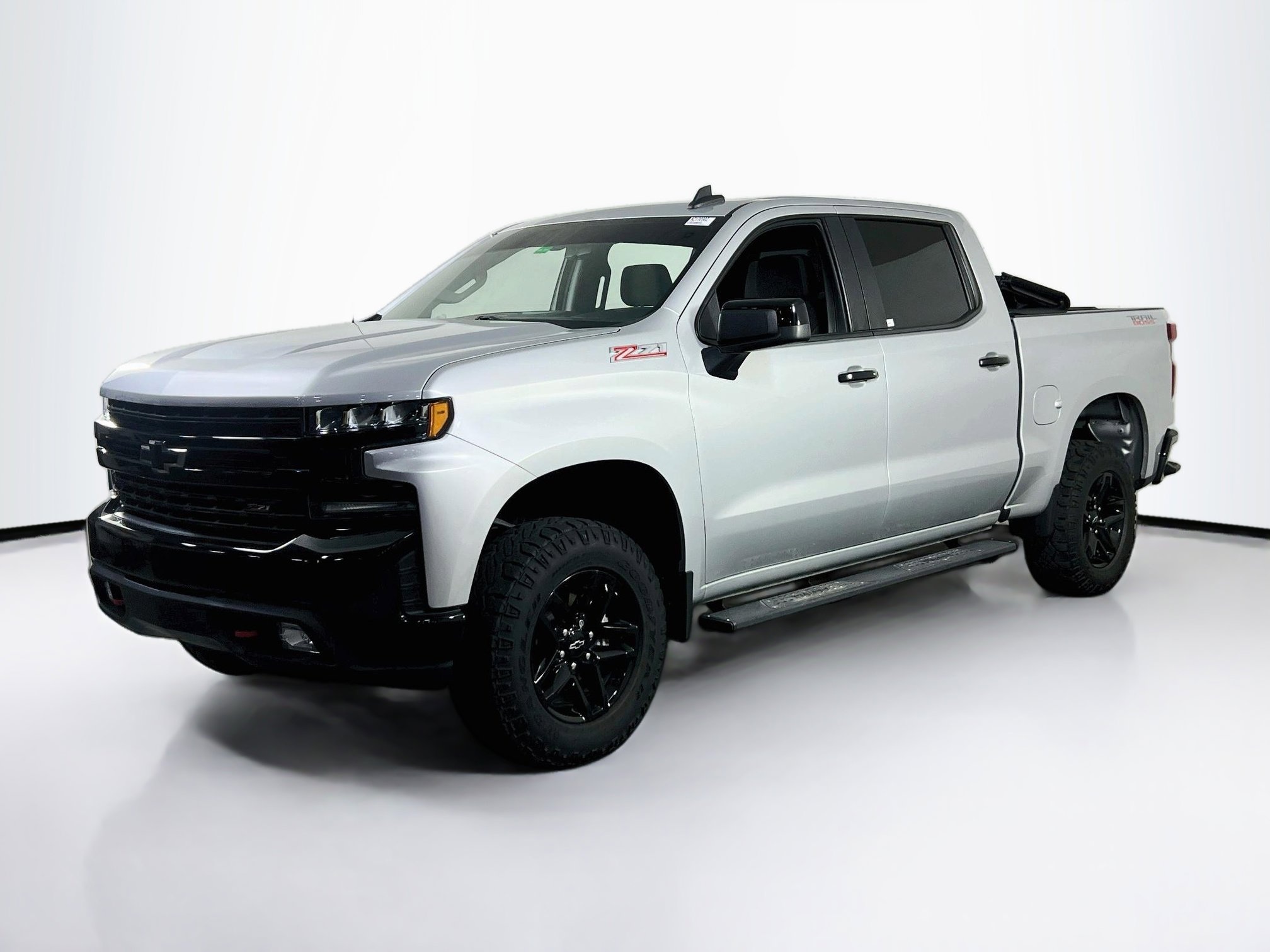 Used 2022 Chevrolet Silverado 1500 LT Trail Boss AWD/4WD image 1