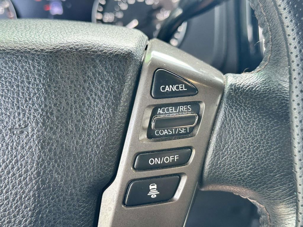 Used 2021 Nissan Titan Platinum Reserve RWD image 15