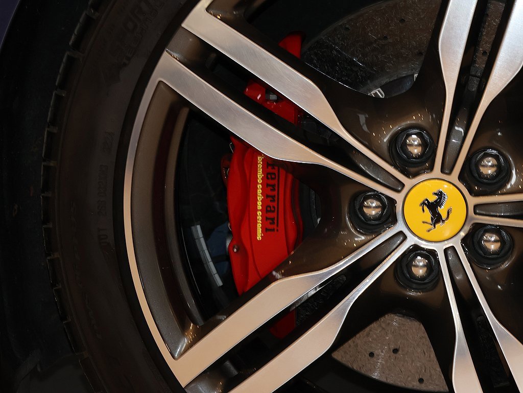 Certified 2022 Ferrari Portofino M image 67