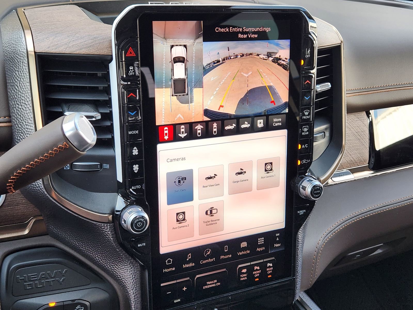 New 2026 RAM 2500 Limited AWD/4WD image 18