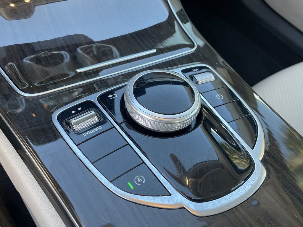 Used 2019 Mercedes-Benz C 300 Sedan image 23