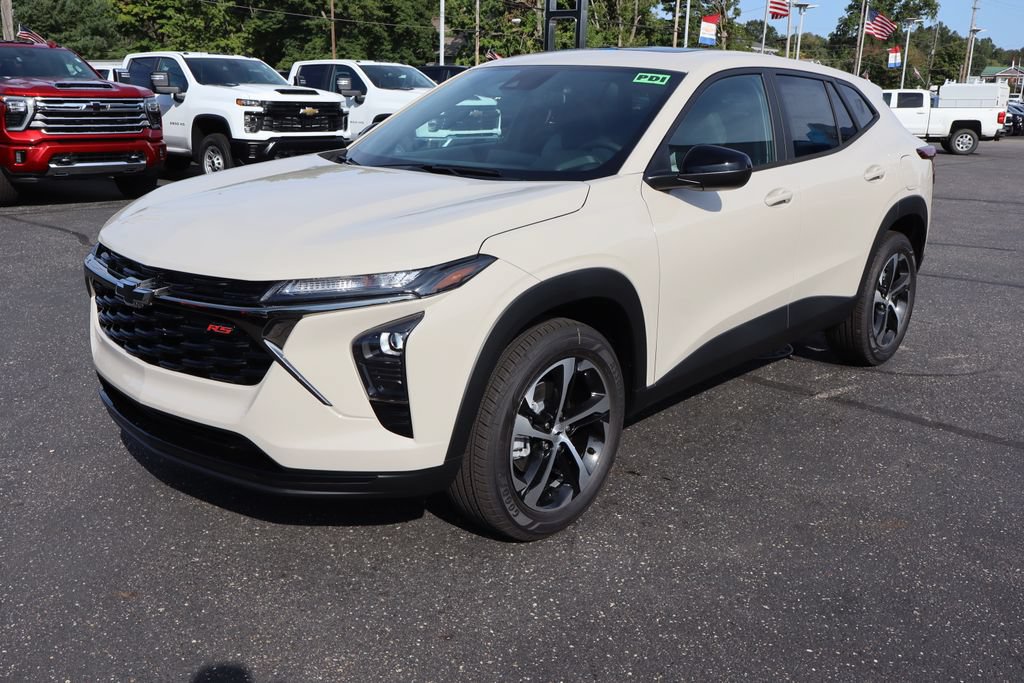New 2026 Chevrolet Trax RS w/ Sunroof Package FWD image 23