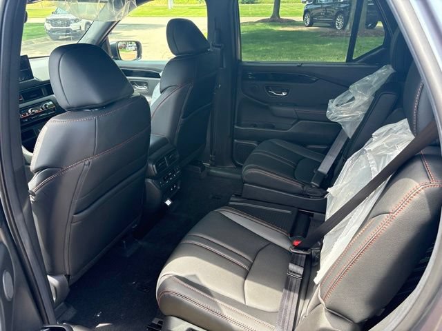New 2026 Honda Pilot TrailSport image 16
