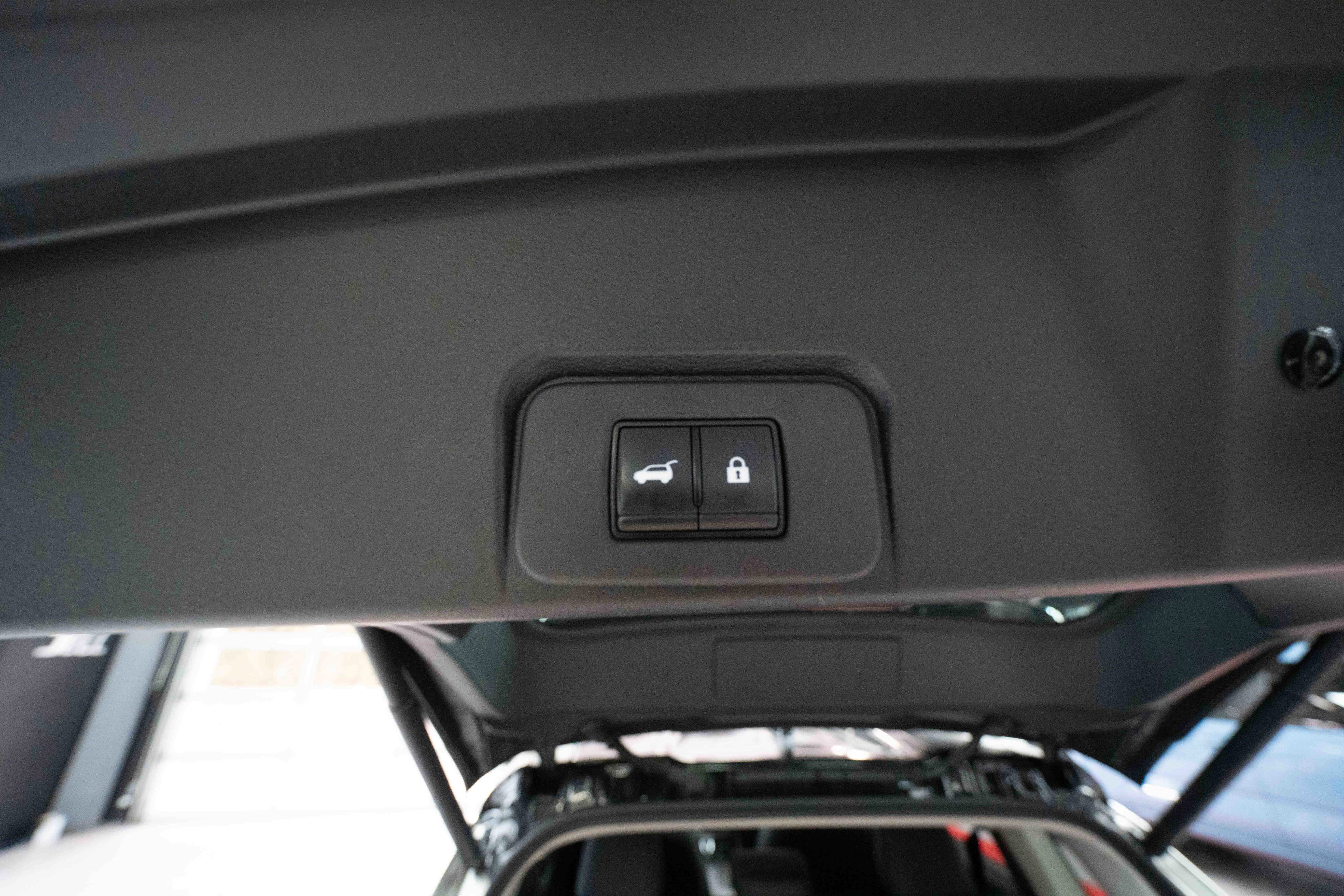 Used 2023 Nissan Rogue SL w/ SL Premium Package image 29