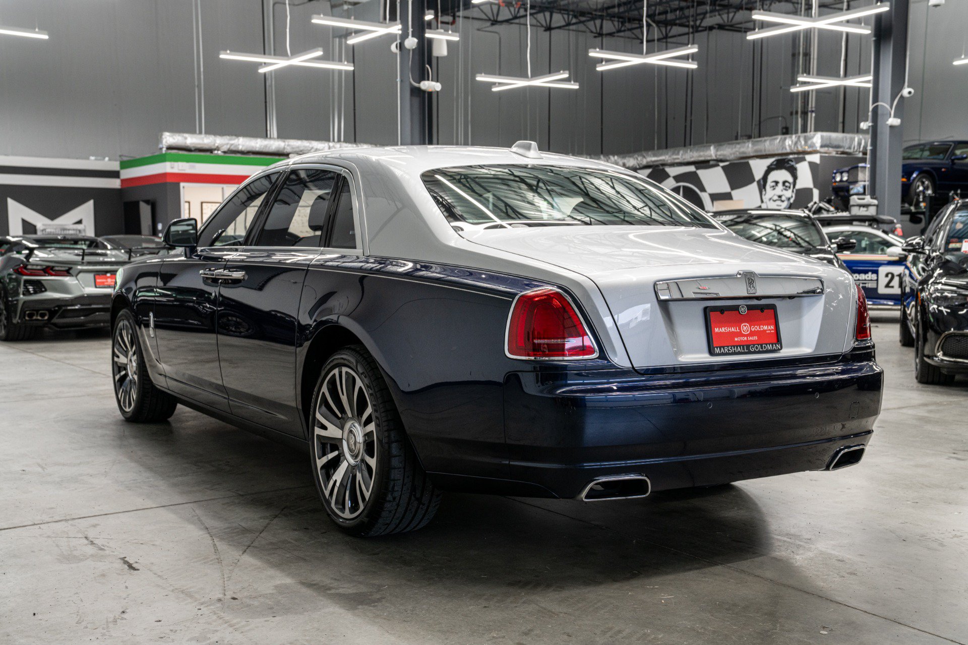 Used 2020 Rolls-Royce Ghost RWD image 6