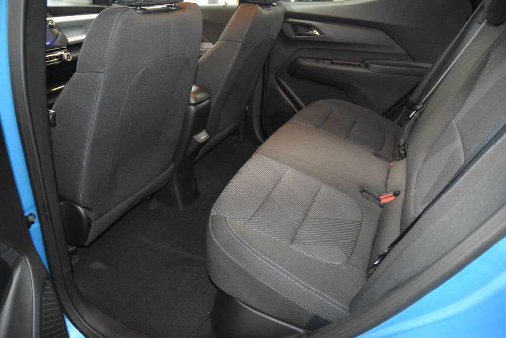 New 2027 Chevrolet Bolt LT w/ Comfort Package image 37