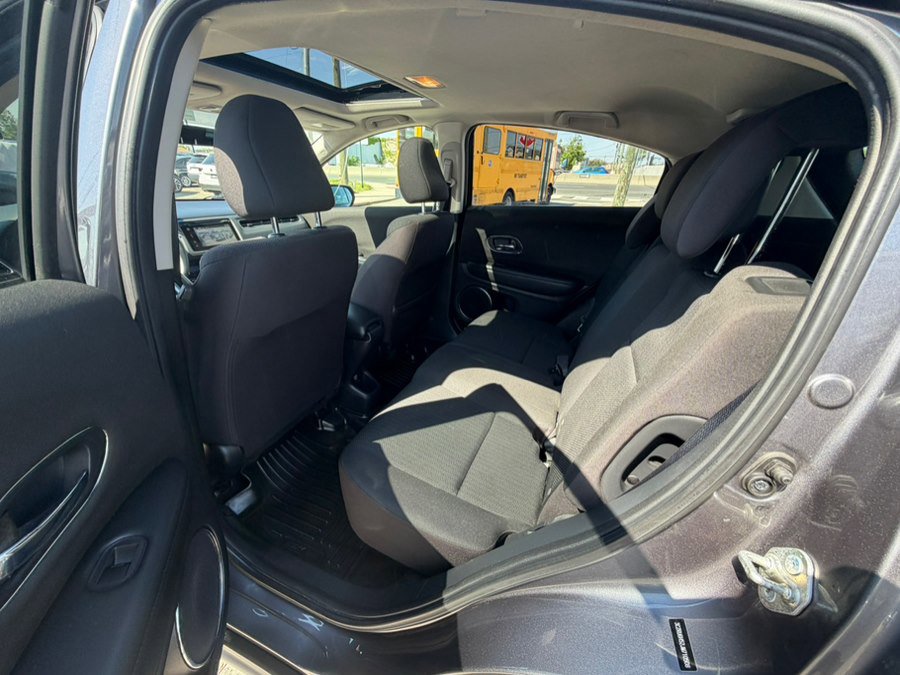 Used 2018 Honda HR-V EX image 13
