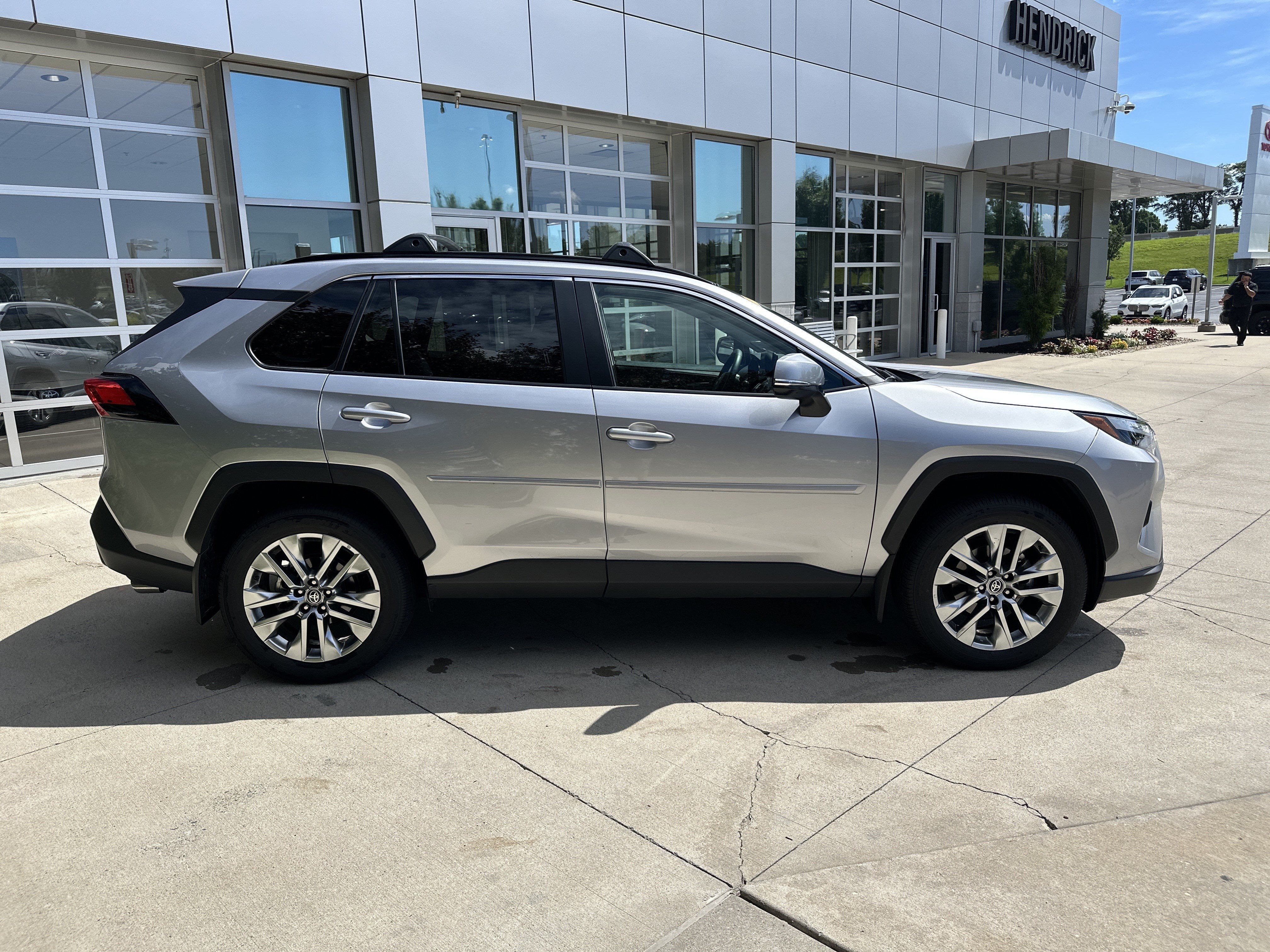 Used 2025 Toyota RAV4 XLE Premium w/ Weather Package AWD/4WD image 10