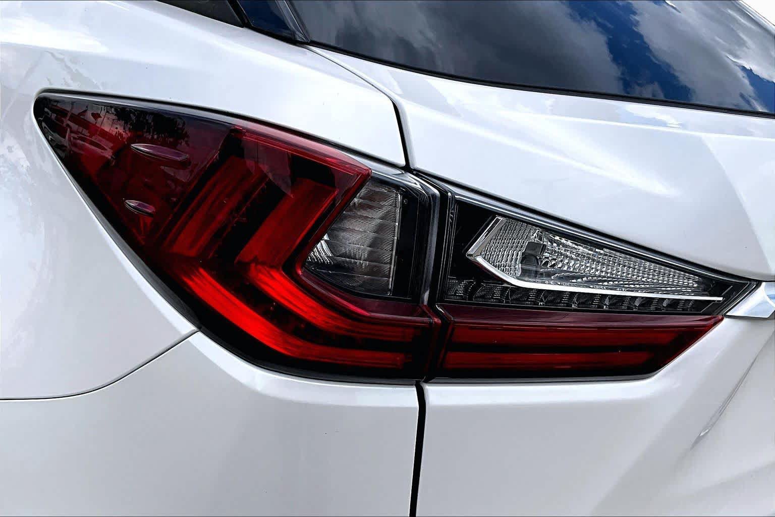 Used 2018 Lexus RX 350 FWD w/ Premium Package image 26