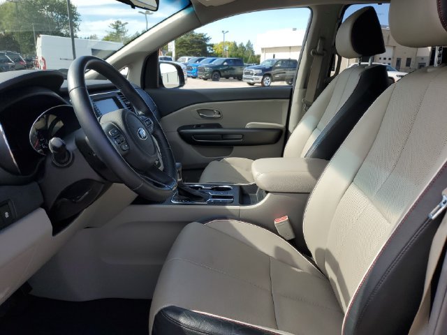 Used 2020 Kia Sedona EX FWD image 6