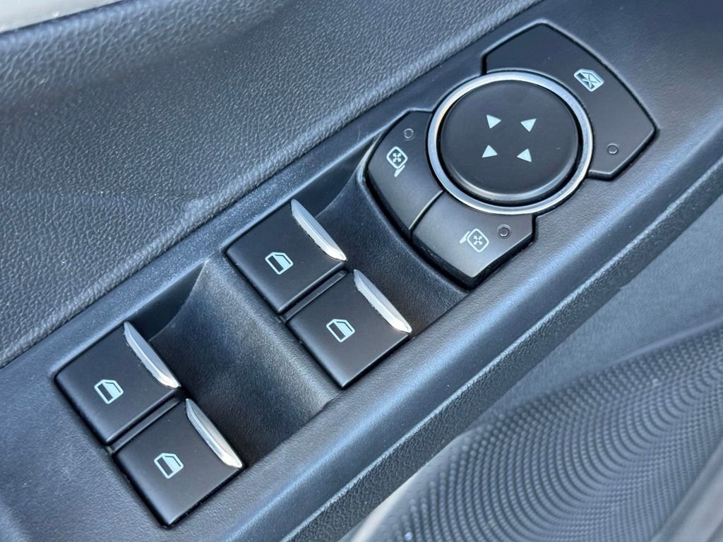 Used 2022 Ford Escape SEL image 16