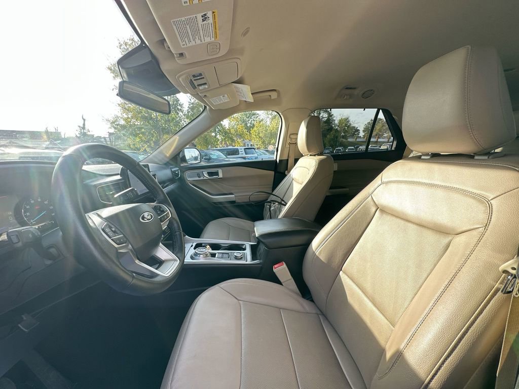 Used 2023 Ford Explorer Limited image 43