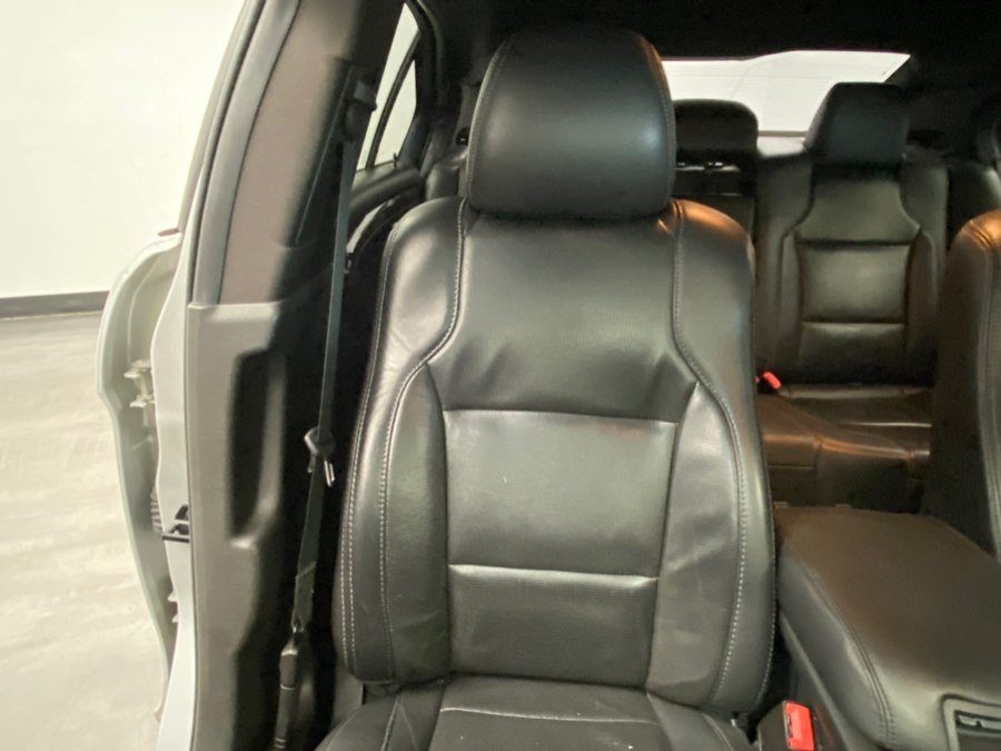 Used 2019 Ford Taurus Limited FWD image 23