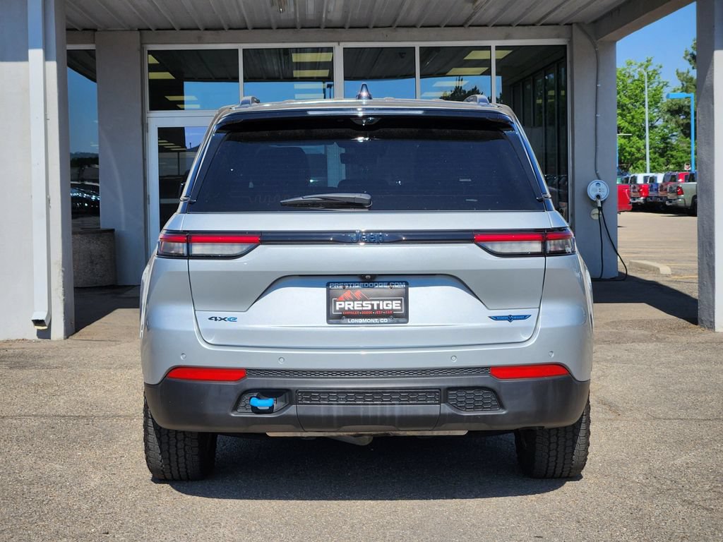 Used 2023 Jeep Grand Cherokee Trailhawk w/ Advanced Protech Group II AWD/4WD image 12