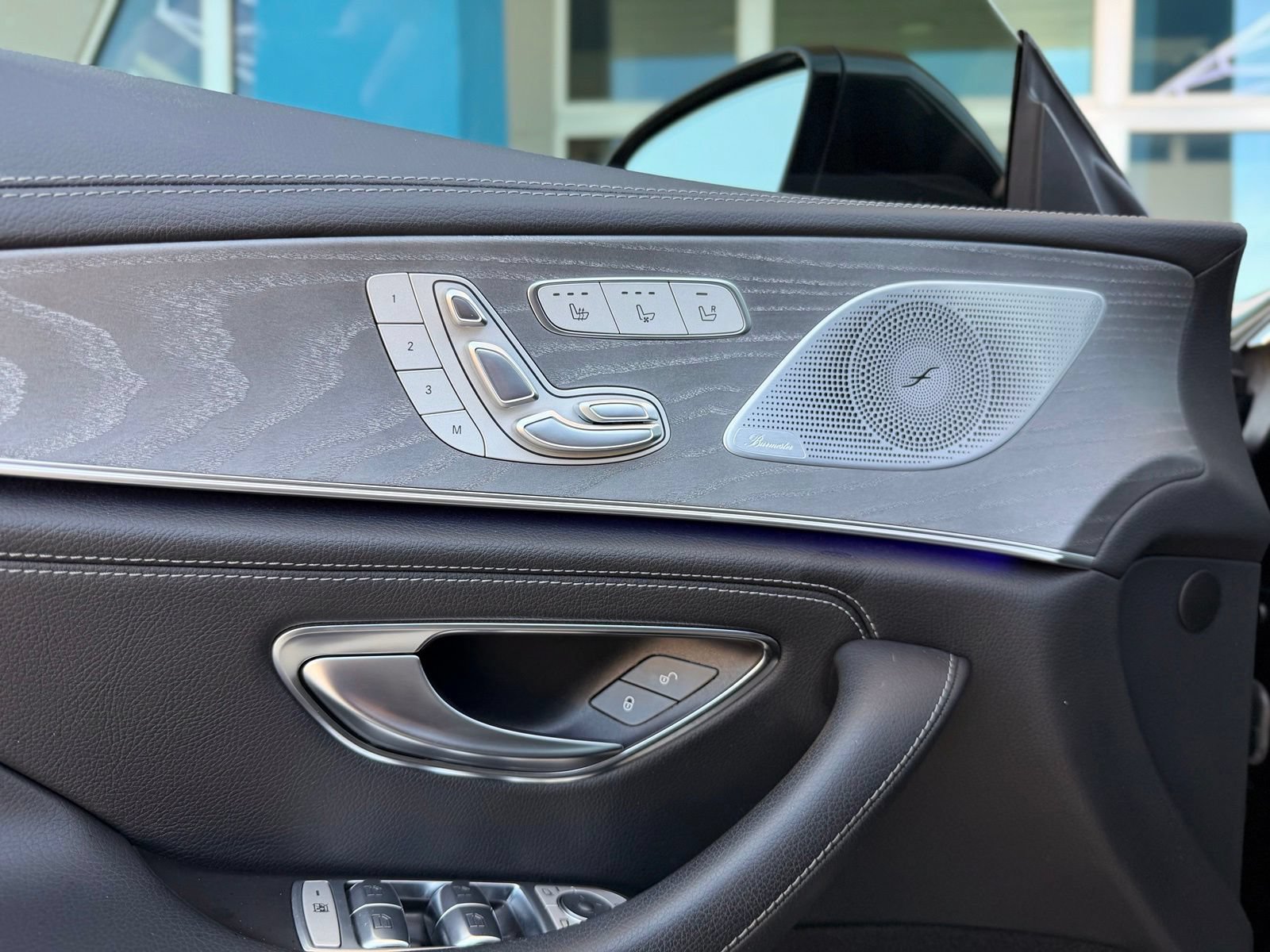 Used 2020 Mercedes-Benz CLS 450 4MATIC w/ Premium Package image 18