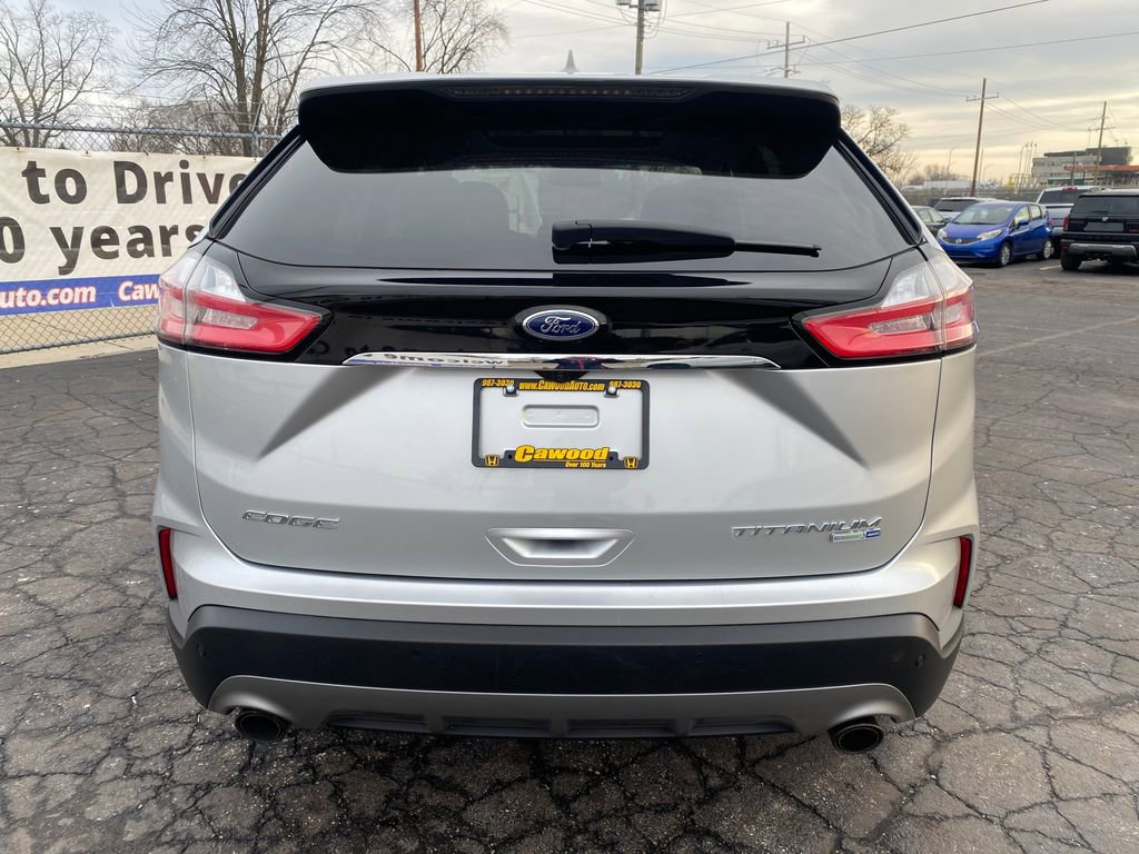 Used 2019 Ford Edge Titanium w/ Equipment Group 301A image 3