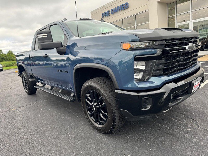 Used 2025 Chevrolet Silverado 2500 Custom w/ Custom Blackout Package AWD/4WD image 2