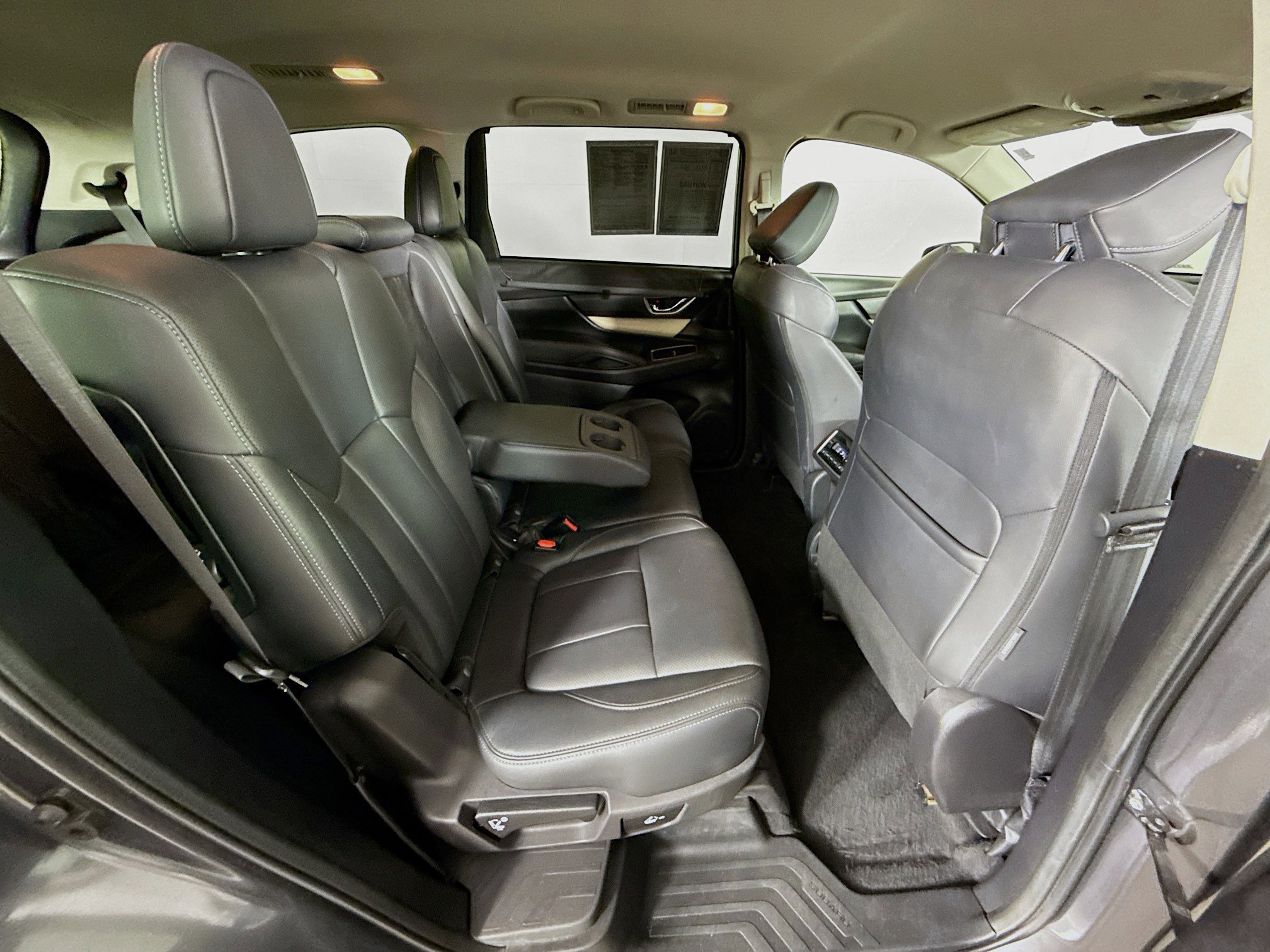 Used 2022 Subaru Ascent Limited image 35