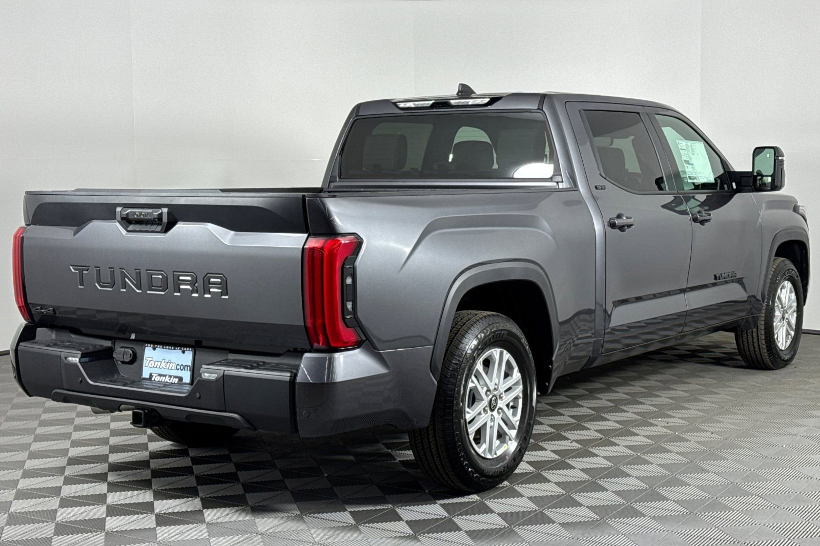 New 2025 Toyota Tundra SR5 image 4