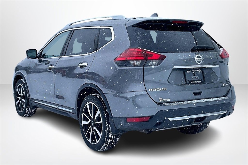 Used 2017 Nissan Rogue SL image 4