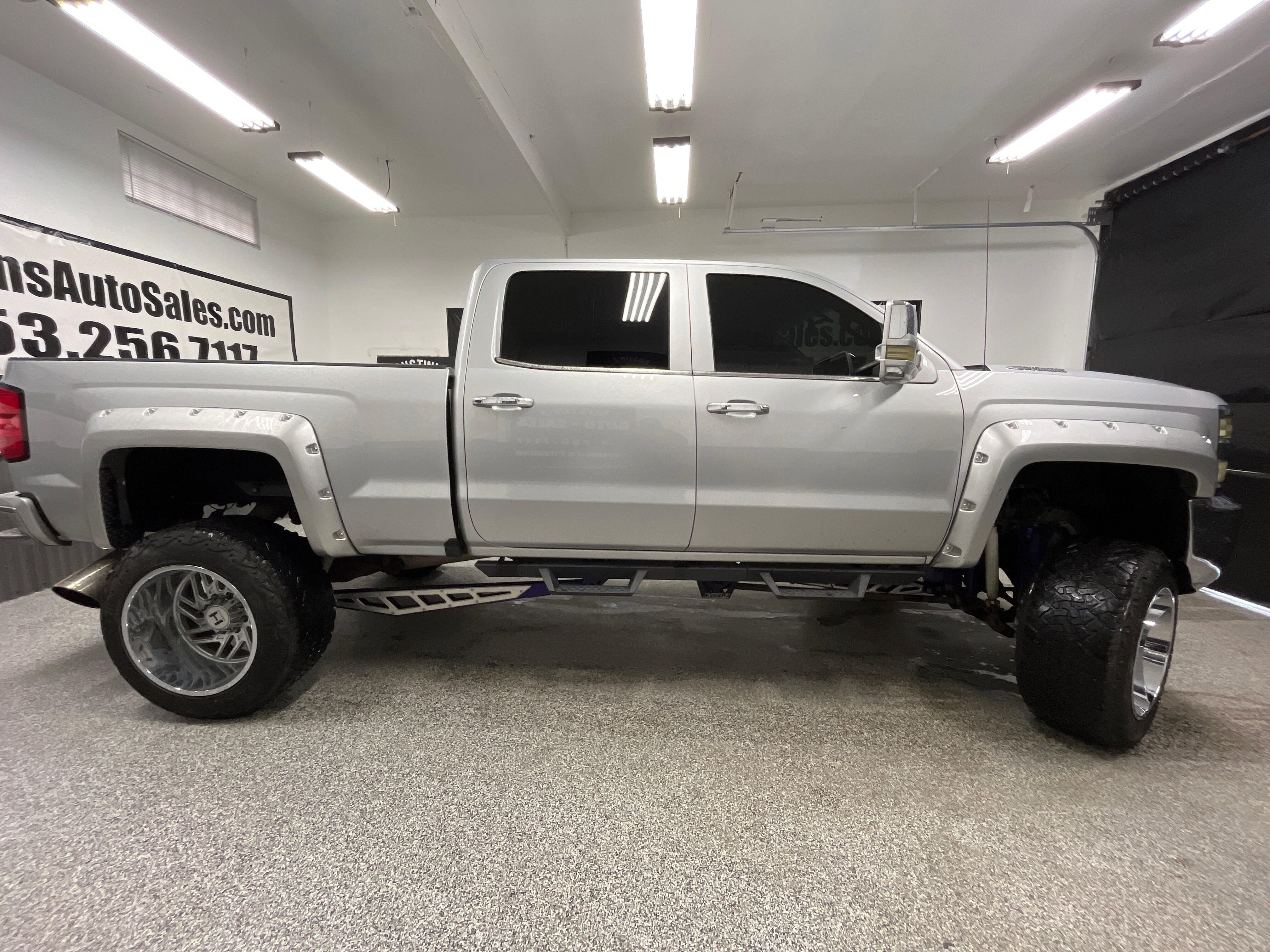 Used 2018 Chevrolet Silverado 2500 LTZ w/ Duramax Plus Package image 2