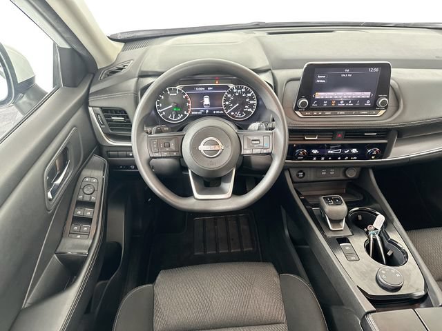 Used 2024 Nissan Rogue SV AWD/4WD image 10