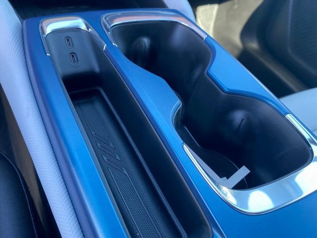New 2025 Chevrolet Equinox EV LT w/ Convenience Package II image 17