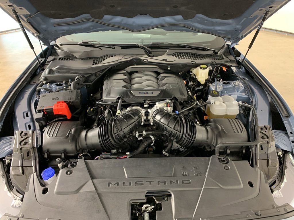 Used 2025 Ford Mustang GT Premium image 33