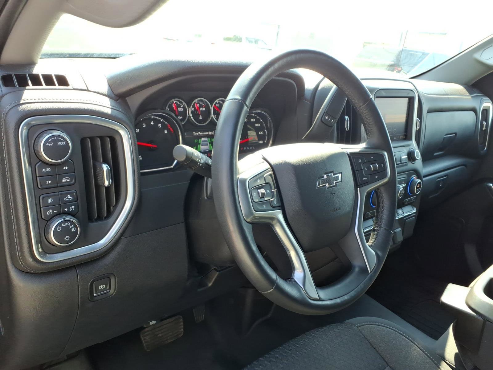 Used 2022 Chevrolet Silverado 1500 RST AWD/4WD image 8