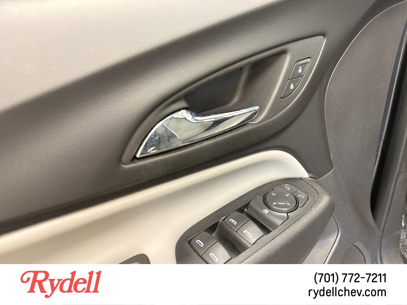 Used 2019 Chevrolet Equinox LS image 11